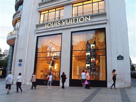 louis vuitton on paris|louis vuitton paris outlet.